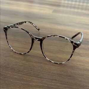 Stylish Tortoiseshell Blue Light Glasses